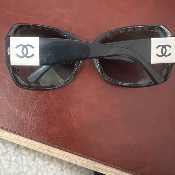 Chanel Sunglasses (Authentic) - Picture 2 of 7